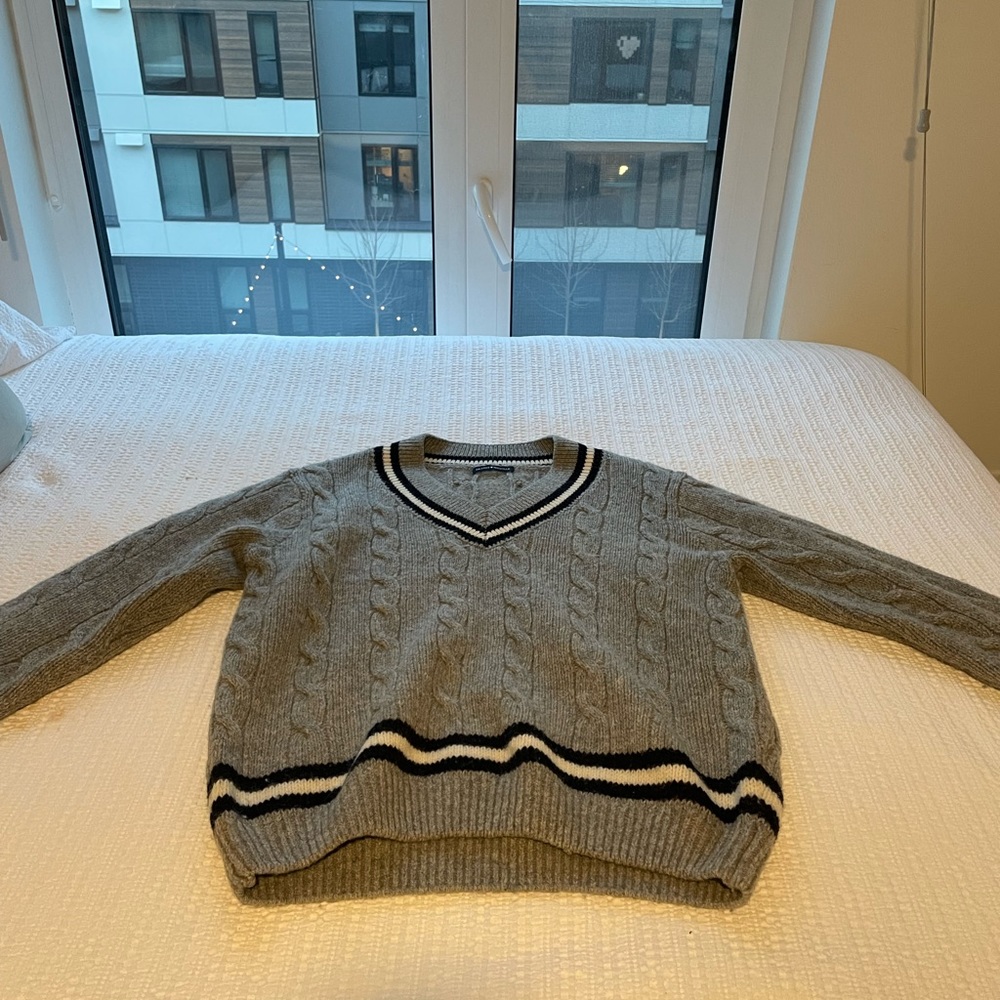 Brandy Melville Nikki V Neck Heavy Wool Knit Sweater